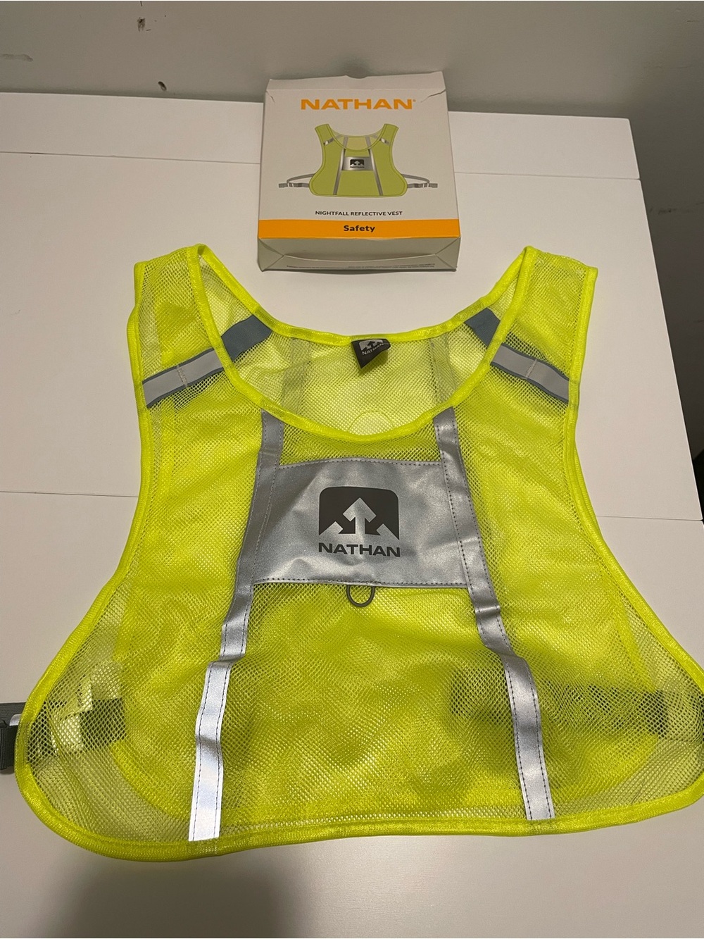 Nathan Nightfall Running Reflective Vest Hi-Viz Yellow - OSFM New in Box